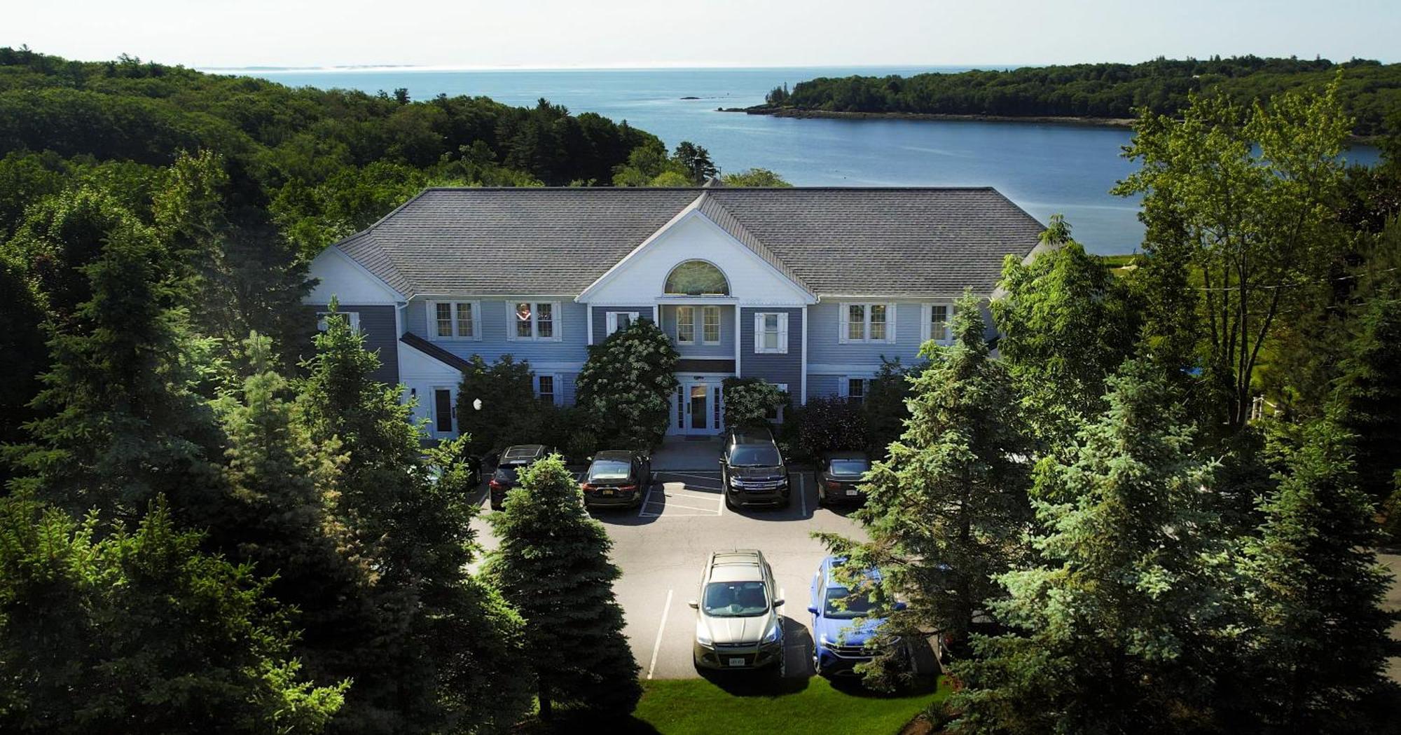 Strawberry Hill Seaside Inn Rockport Exterior photo